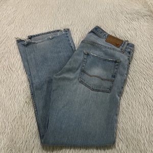 American eagle men’s low loose distressed blue denim jeans size 32x34